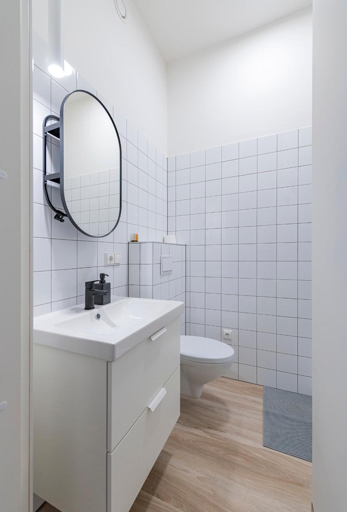 Uab Laisves Alejos Viesbutis Apartamento Kaunas Exterior foto